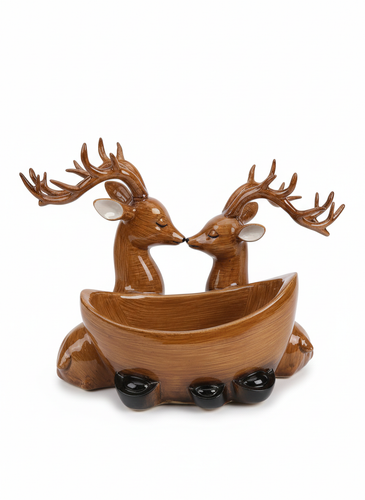 شکلات خوری گوزن عاشق